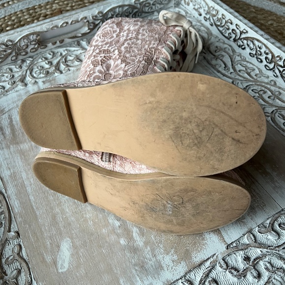 Trish Scully Pink Lace Boot Sz 4 Big Girl - Picture 7 of 13